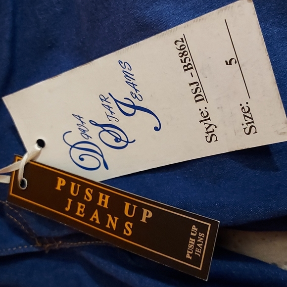 💜2/$15 or 4/$25 Diva Star Jeans size 5 NWT - Picture 3 of 4